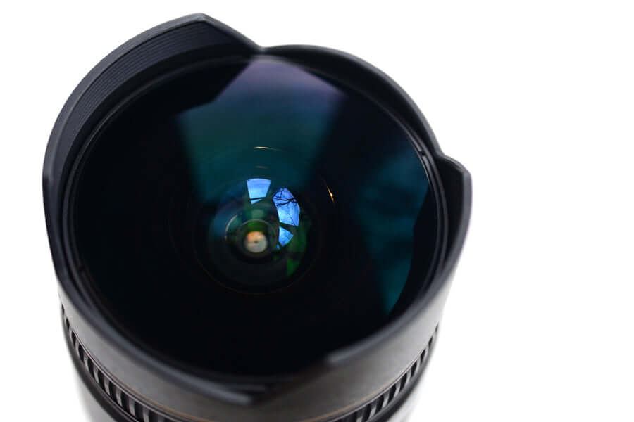 How to choose a good wide-angle lens