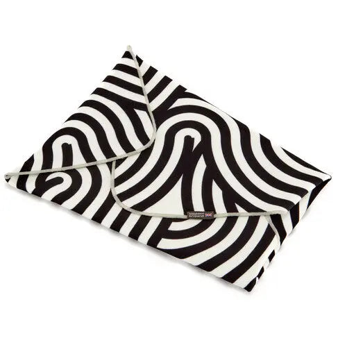3 Legged Thing Wrapz (Swirls, 15"x15") - AVC photo video store