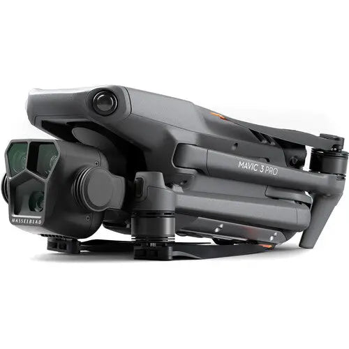 Drone DJI Mavic 3 Pro com controle remoto DJI RC 