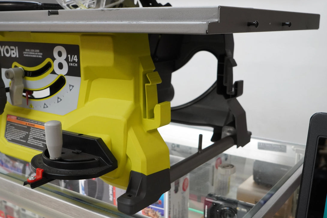 Ryobi portable compact heavy duty table saw 13amp 8-1/4in diy Ryobi portable compact heavy duty table saw 13amp 8-1/4in diy