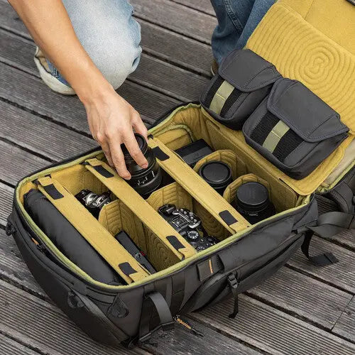 SmallRig 6521 Professional Outdoor Backpack (Black, 25L)
