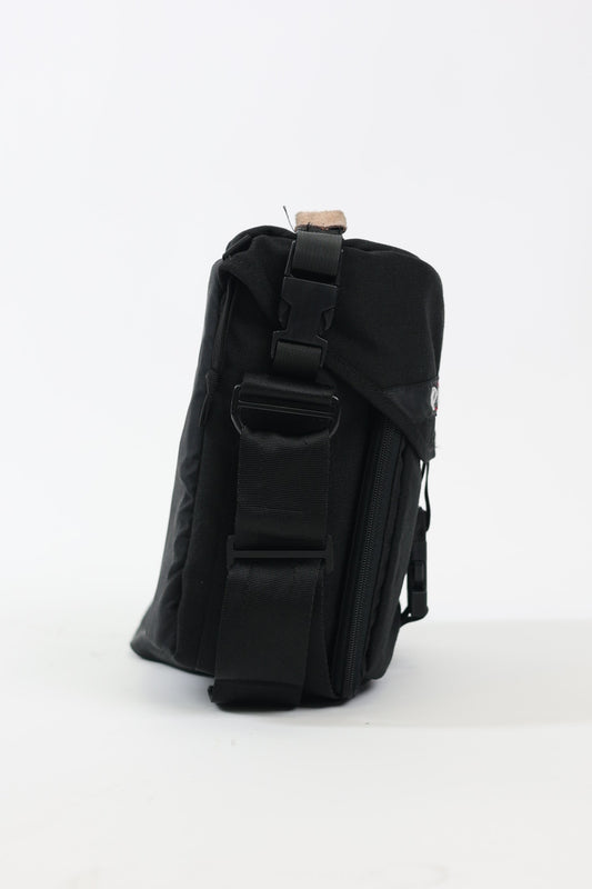 Tamrac Shoulder Bag, Black, Used
