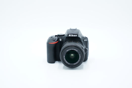 Nikon D5500/1855/89317 D5500 + AF-S 18-55mm f/3.5-5.6G II DX VR, Used