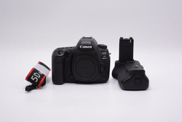 Canon EOS5D/02756 EOS 5D Mark IV + SwissPro BG-1J Grip, Used