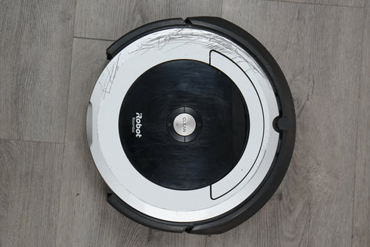 iRobot 690/05004 Roomba 690 Vacumming Robot, Used