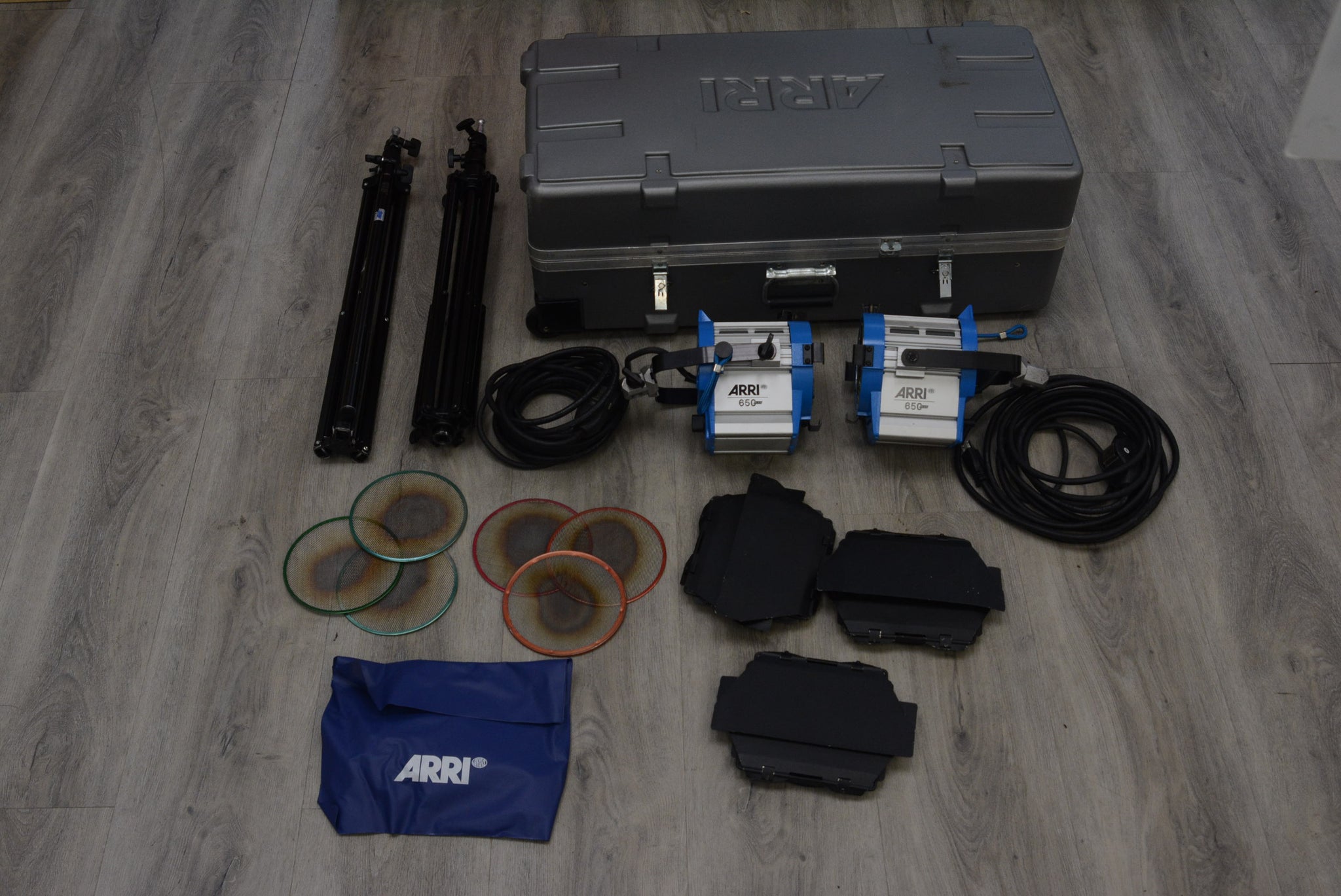 ARRI 650 Dual Light Plus Fresnel Kit, Used