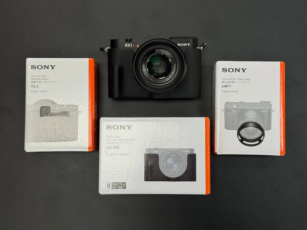 Sony DSCRX1R III Bundle SONY