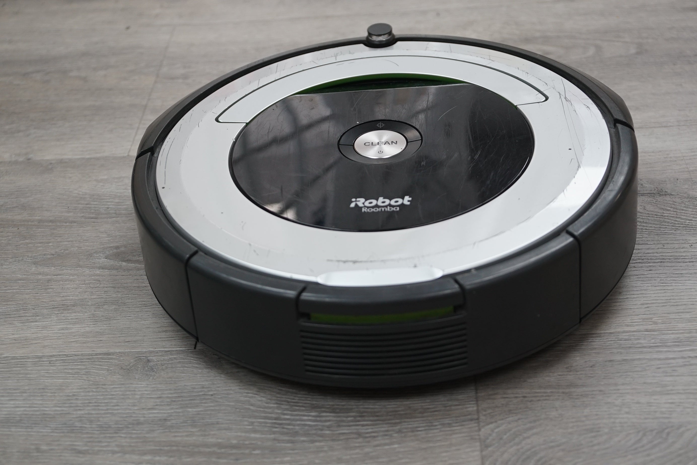 iRobot 699/01969 Roomba 699 Vacumming Robot, Used – AVC