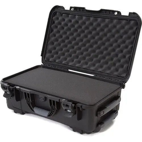 Nanuk 935 Wheeled Hard Case w/Foam (28.5L) - AVC photo video store
