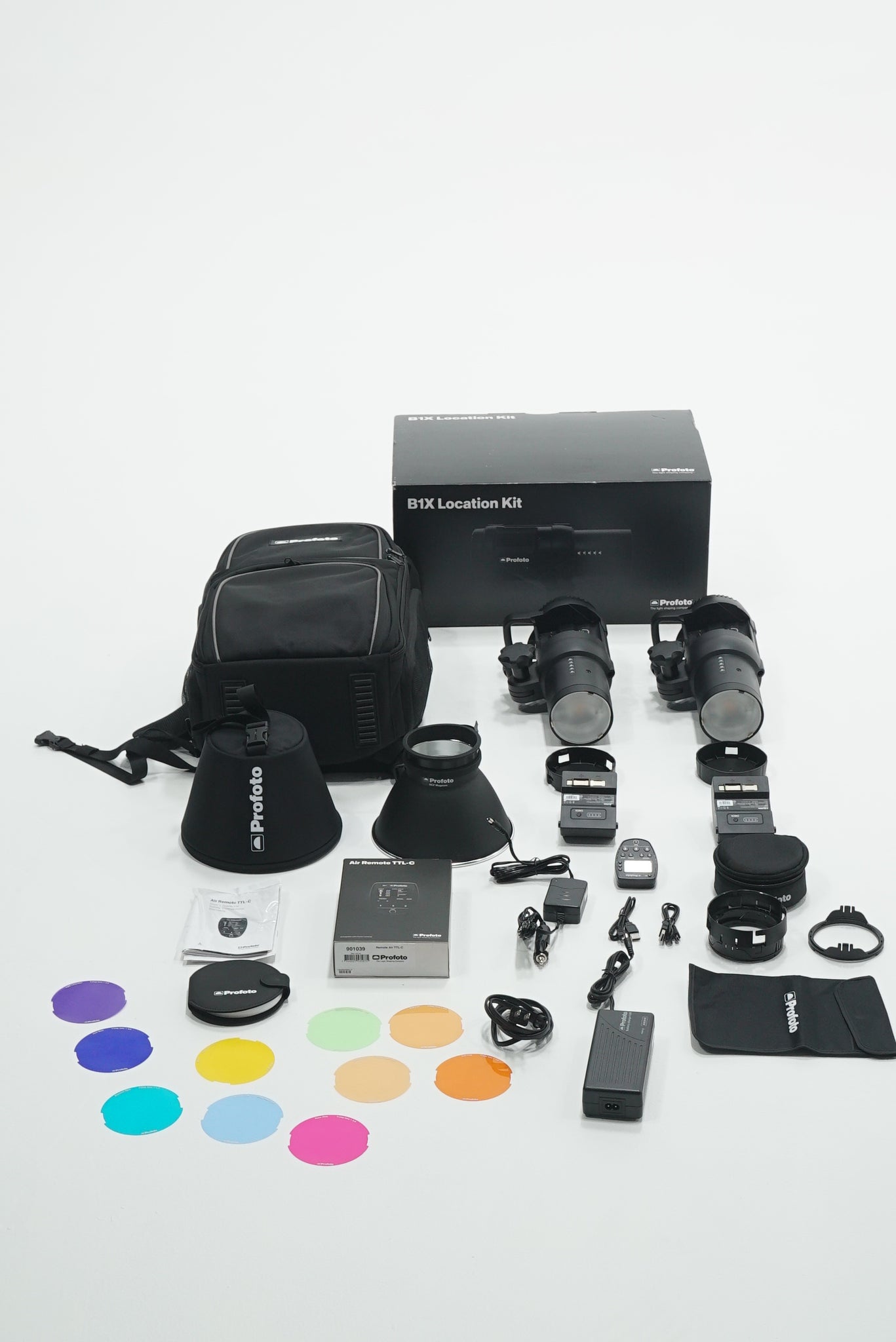 Profoto 901027/38296/38181 B1X 500 AIRTTL 2-Light Location Kit + Air Remote + OCF Magnum, Used