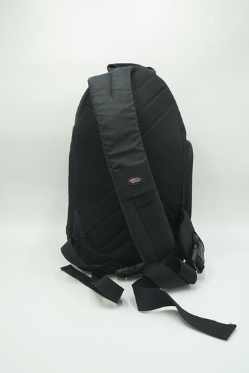 Lowepro 200AW Slingshot Bag, Used