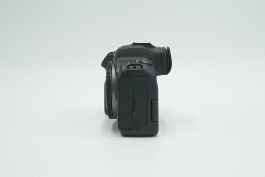Canon EOSR6/06288 EOS R6 Mirrorless Digital Camera Body Only + BGR10 Battery Grip, Used