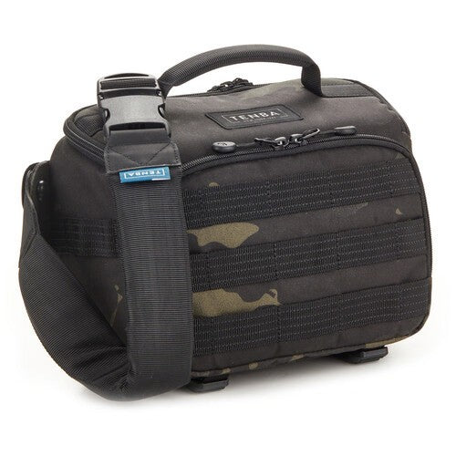 Bolsa tiracolo Tenba Axis V2 (MultiCam preta, 4L)