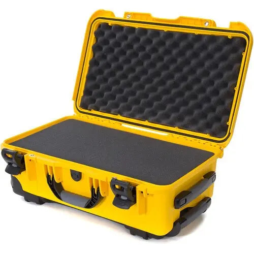 Nanuk 935 Wheeled Hard Case w/Foam (28.5L) - AVC photo video store