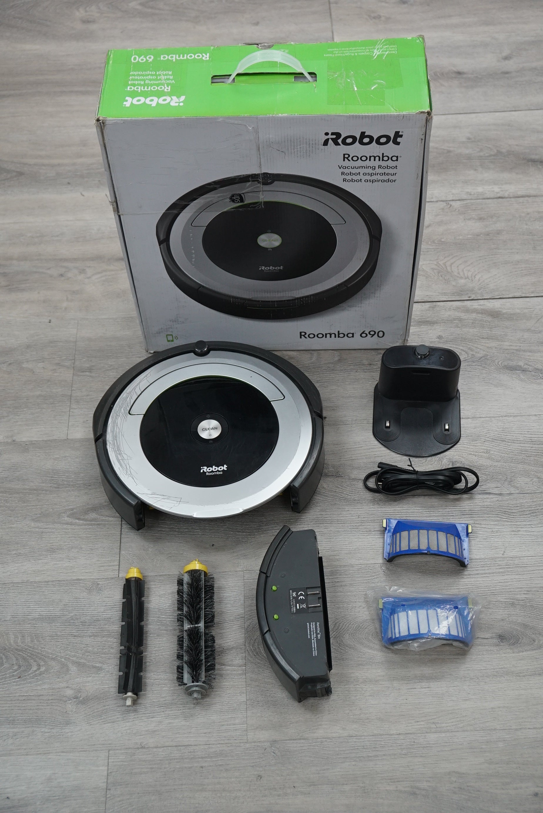 Roomba vacuum 690 buy