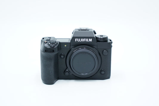 Fujifilm XH2/08772 XH2 Body Only + VG-HX Battery Grip, Used