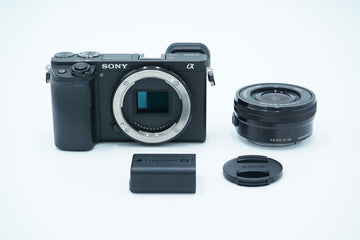 Sony A6400L/3396959 E PZ 16-50mm f/3.5-5.6 OSS, Black, Used
