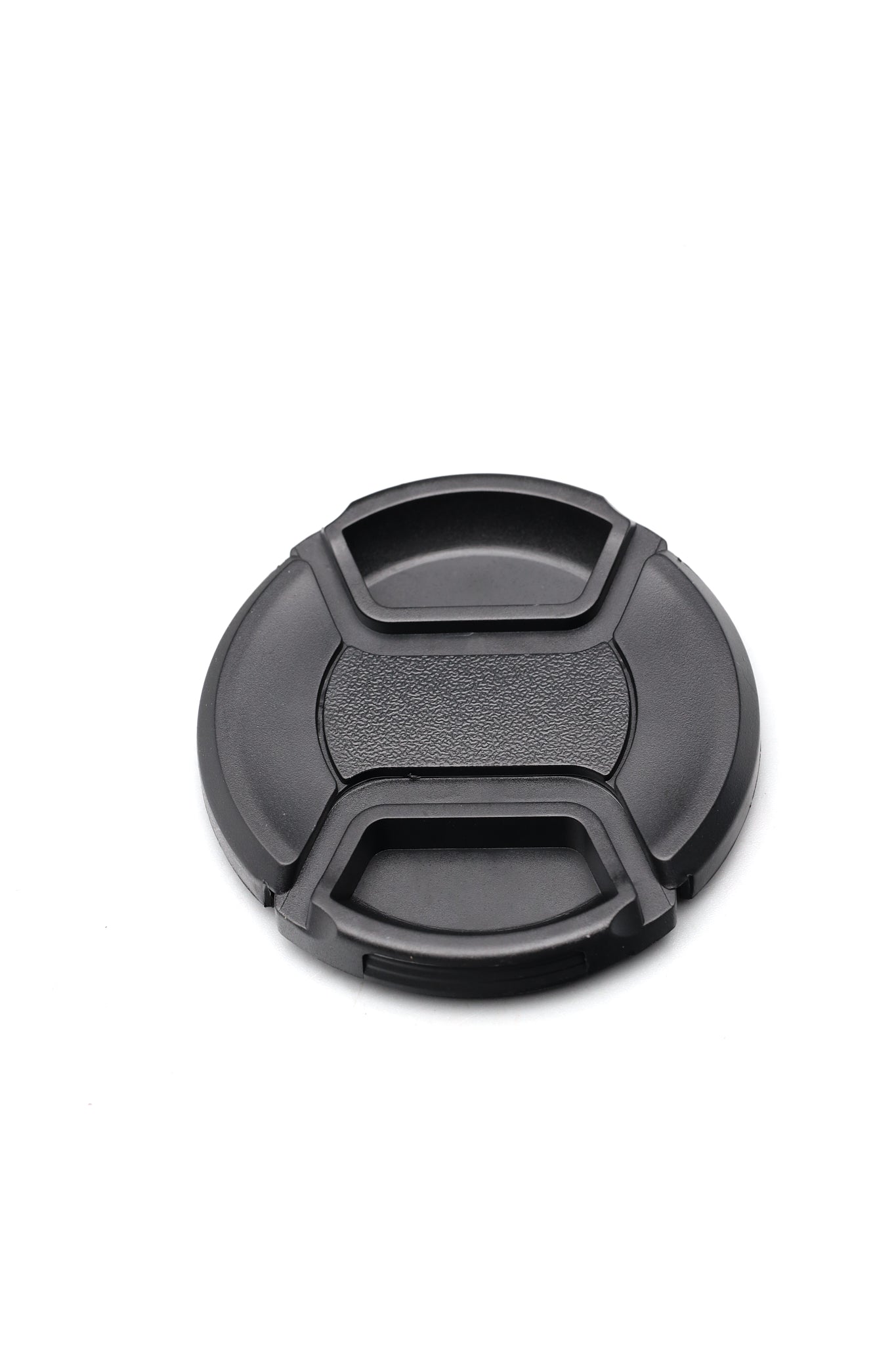 AVC Center Pinch Lens Cap w/String.